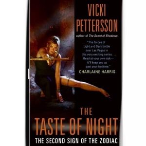 Vicki Pettersson The Taste of Night (The Second Sign of the Zodiac) Paperback